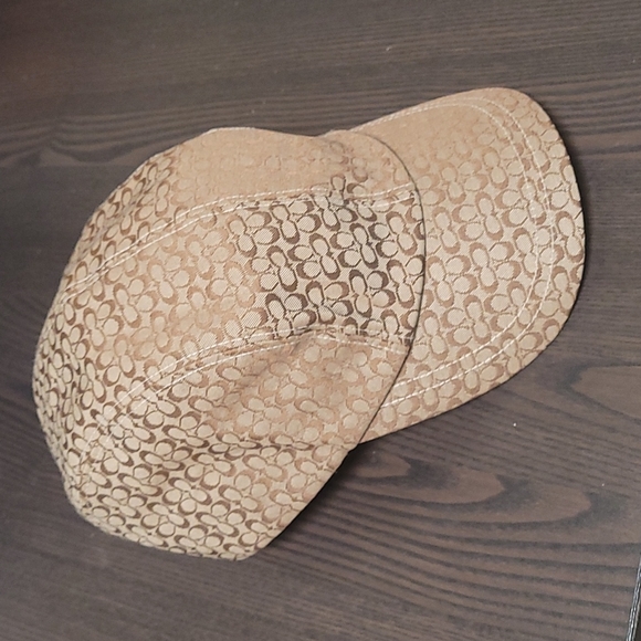 Coach Hat - Picture 1 of 6